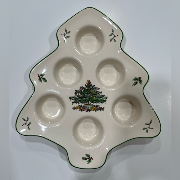 Christmas Tree Hole Tealight 6 Holders - Picture 1 of 6